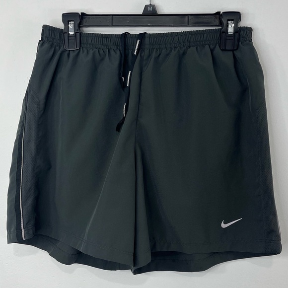 Nike dri fit women’s running shorts - Picture 1 of 11